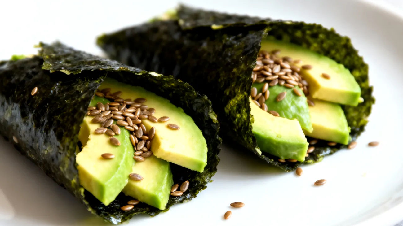 Nori-Algen-Wraps mit Hanfsamen und Avocado"